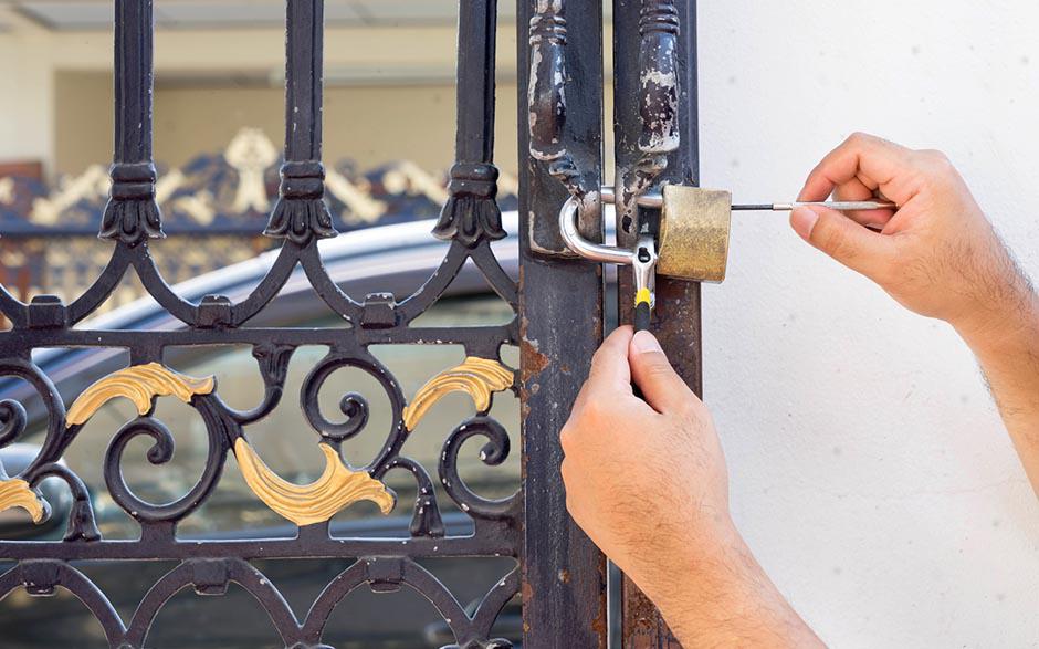 résolu serrurier ouverture de porte Maisons-Alfort